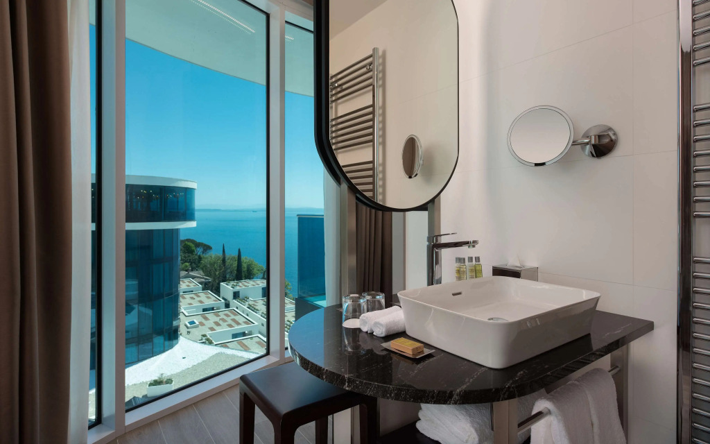 Hilton Rijeka Costabella Beach Resort And Spa