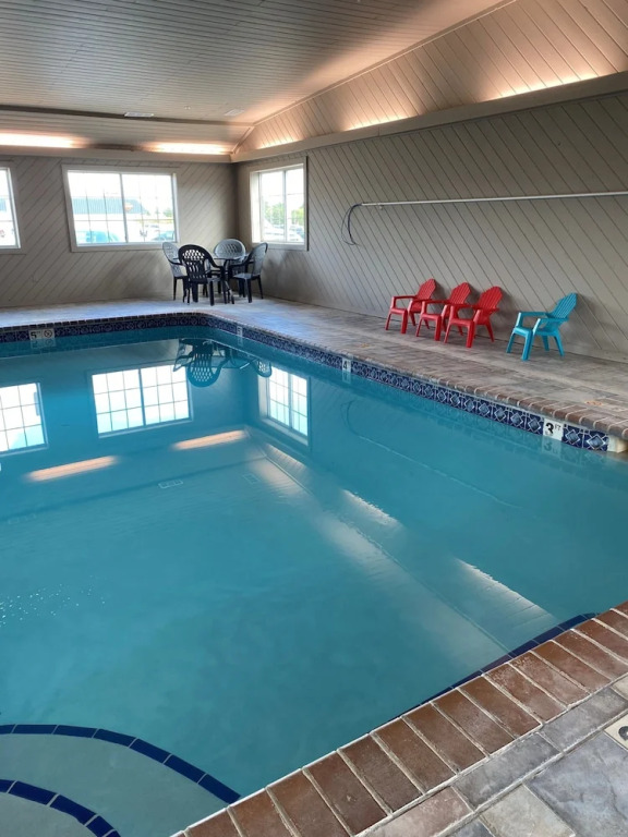 Super 8 by Wyndham Carroll/East