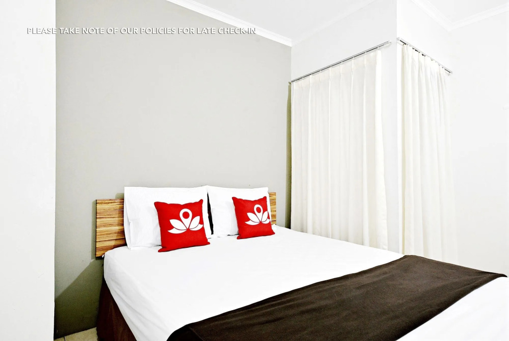ZEN Rooms Mampang Prapatan Syariah