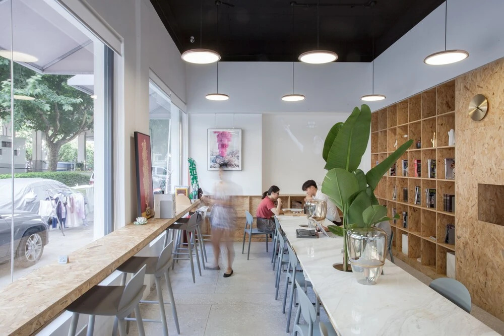 WEFLOW Hostel