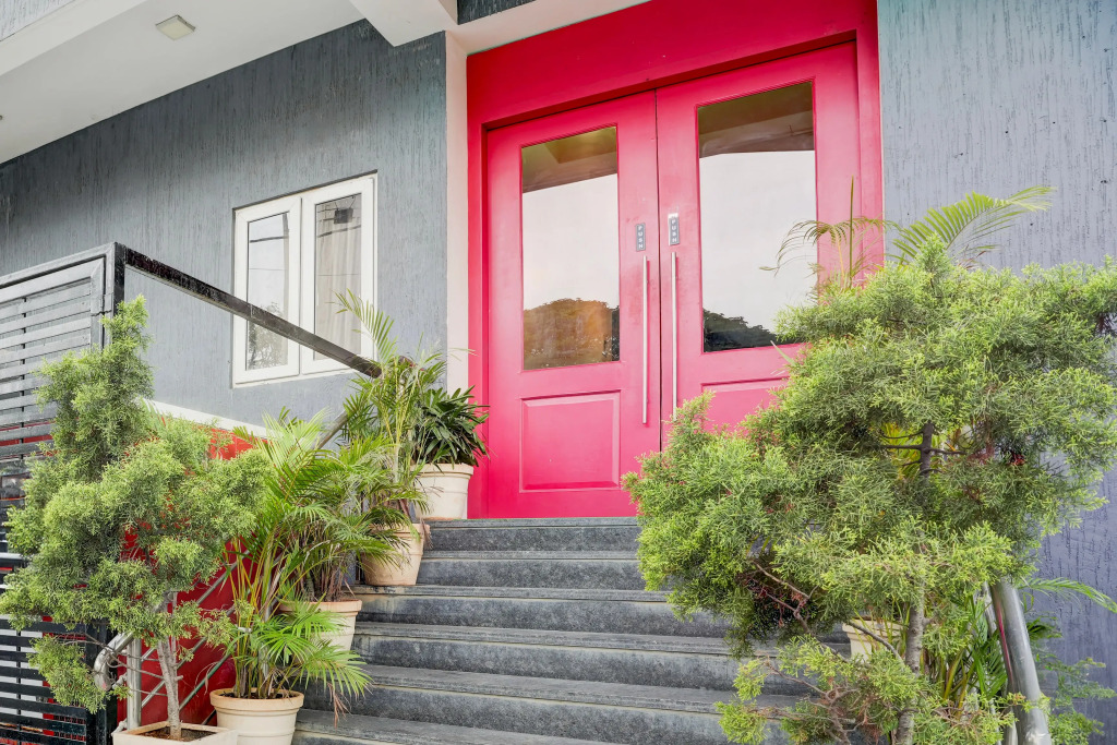 Townhouse Ulsoor Near Halasuru Metro Station