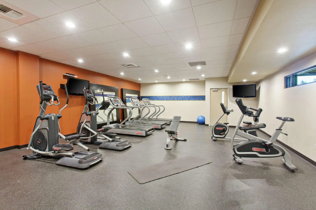 Hampton Inn and Suites Seattle - Airport / 28th Avenue