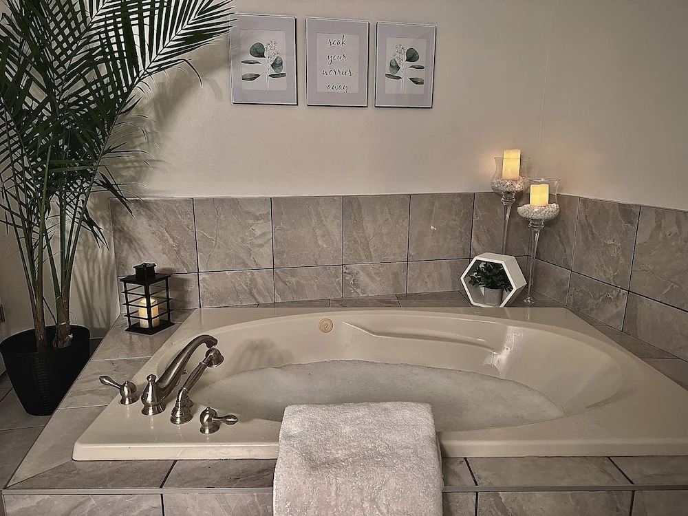 Settlers Suites