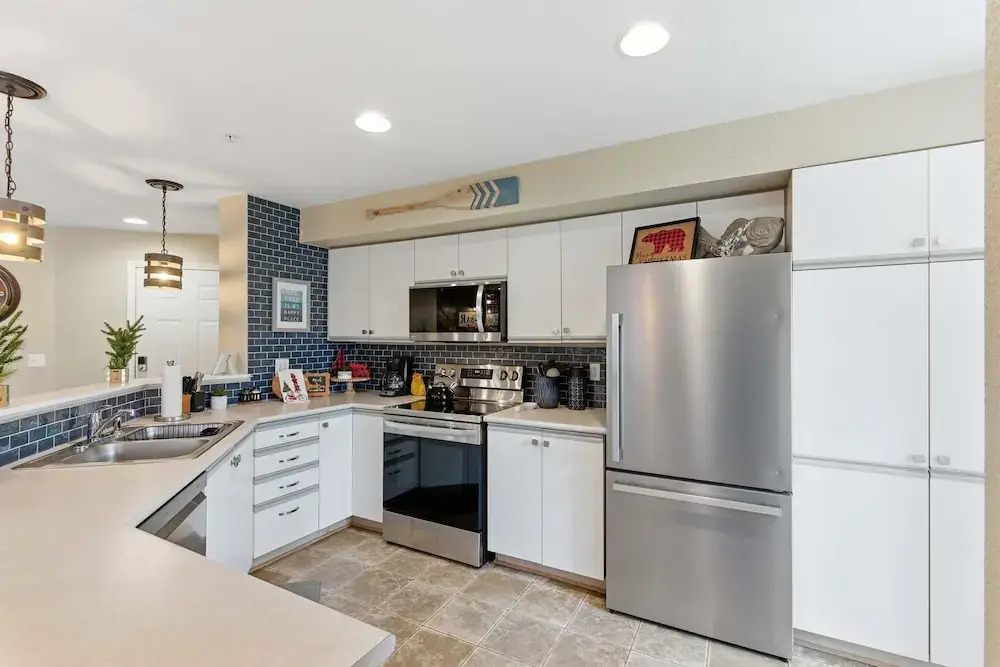 The Ozark Getaway Stay for 6