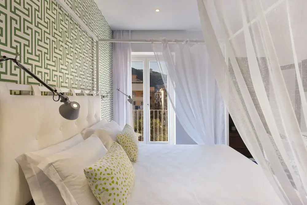 Luxury&Romantic Apartment with Balcony in Sorrento