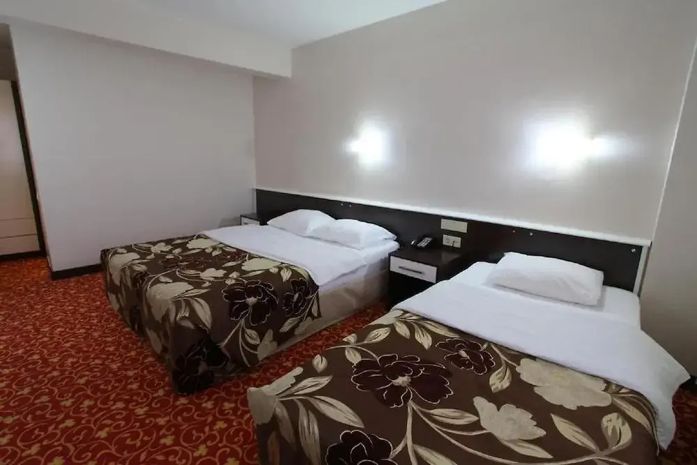 Hotel Ozeren 2