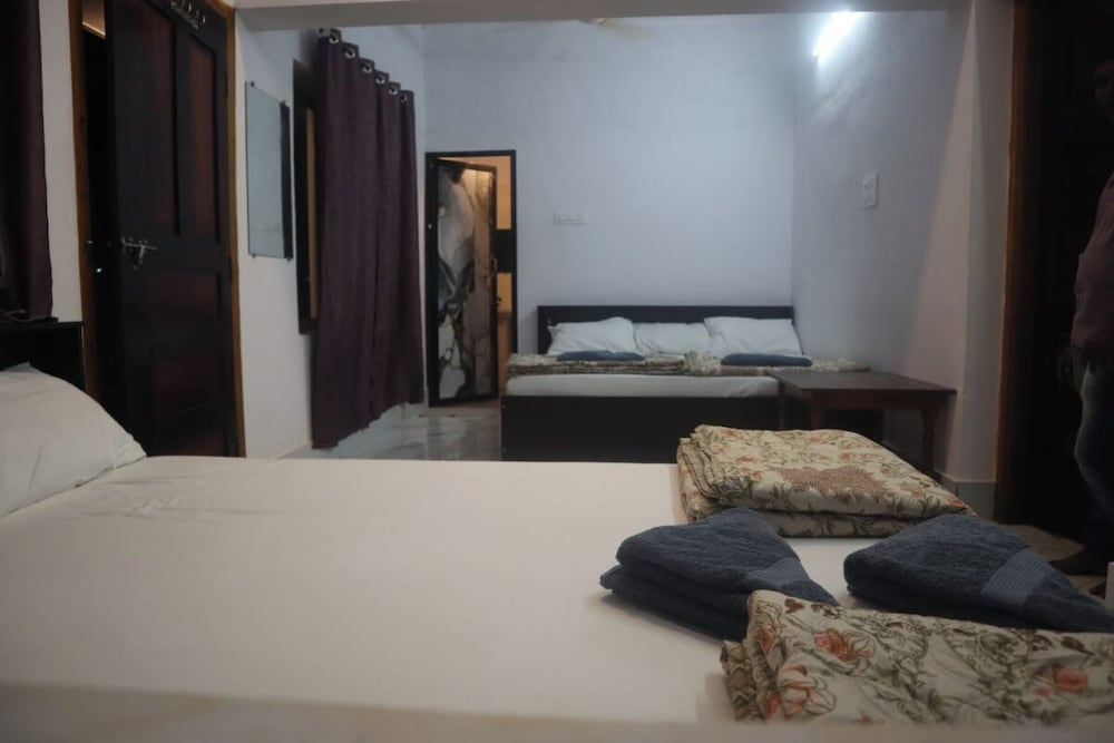 Silver Sand Beach Homestay