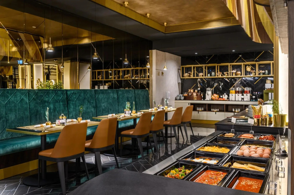 Emerald Downtown Luxury Suites by Continental Group