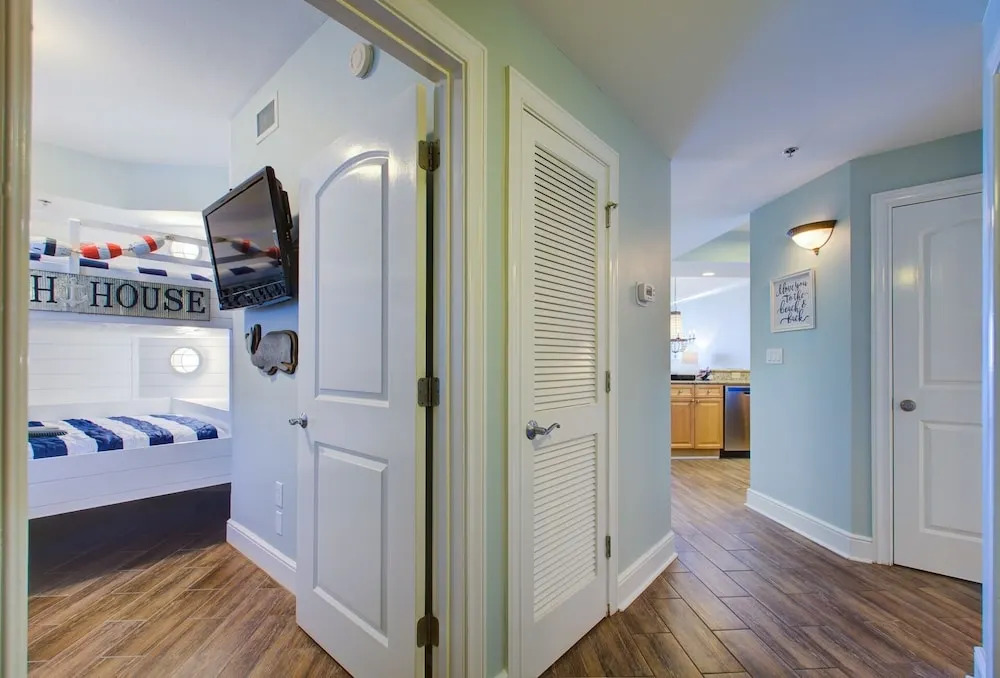 Azure 519 3 Bedroom Condo
