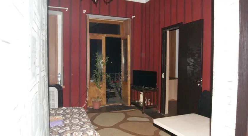 Metekhi Rise Boutique