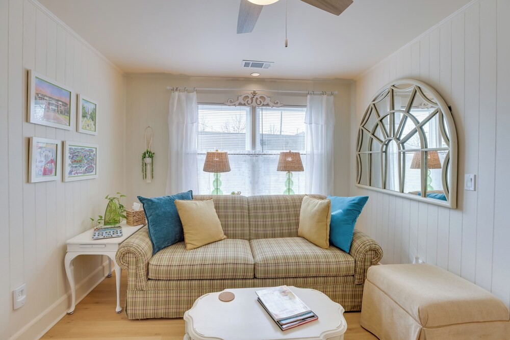2 Mi to Bryant-denny Stadium! Pet-friendly Home