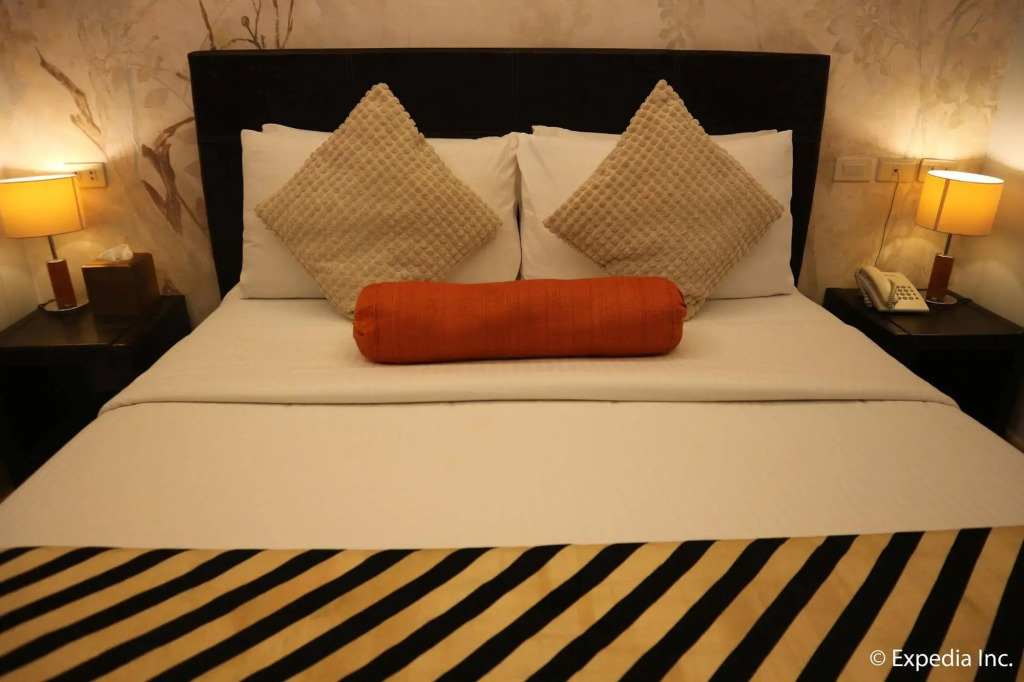 Hampstead Boutique Hotels, Inc