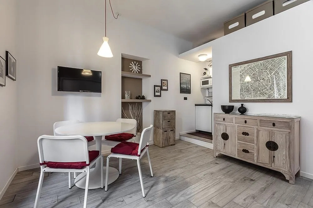 Kramer Apartment