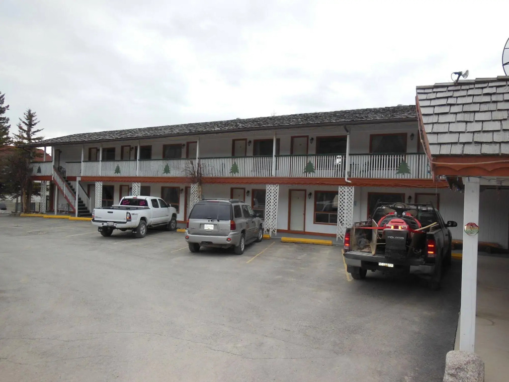 Cedar Motel
