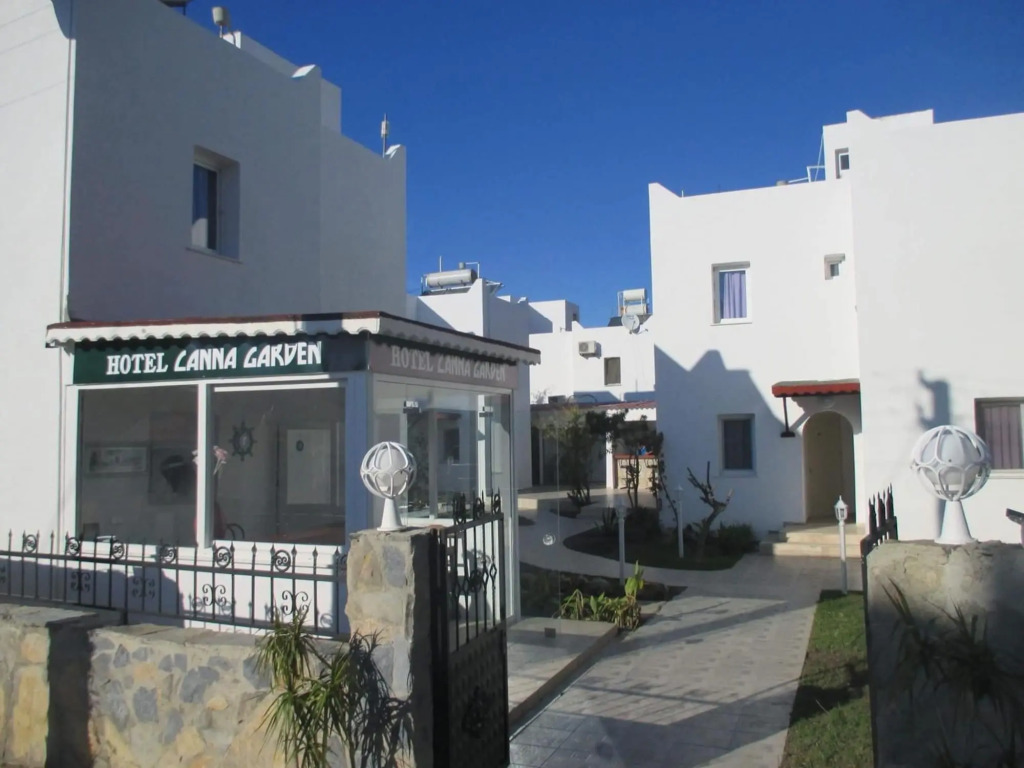 Canna Garden Hotel