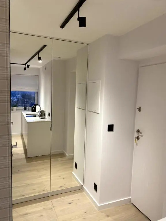 Leo Apartment