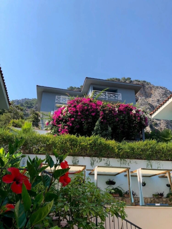 Villa Eslem by Villamnet
