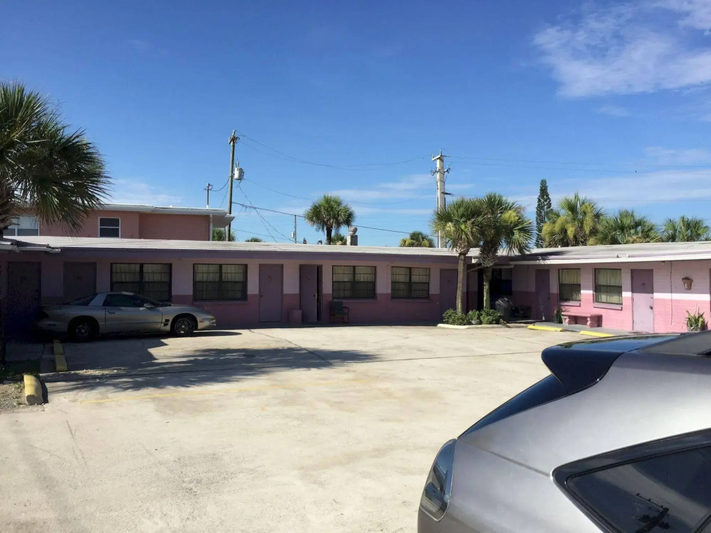 Coral Motel