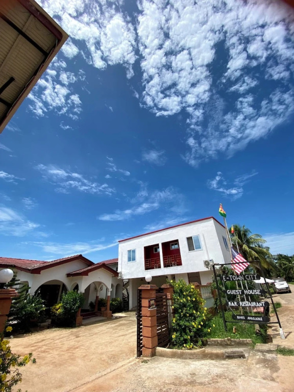 E-Town City Guest House