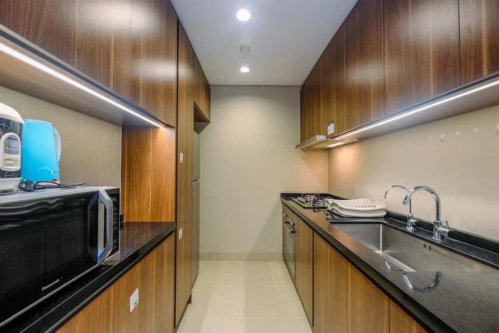 Comfy and Cozy Stay 1BR at Branz Simatupang Apartment
