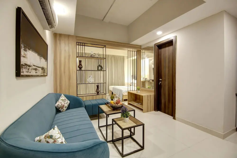 Saltstayz Premier Executive Serviced Apartment - Golf Course Extension Road