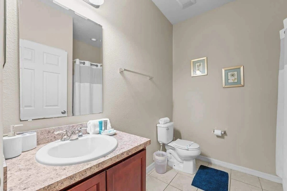 4 Bed Close to Disney Private Pool
