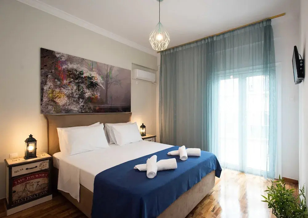 Blue Ark Stylish Athens