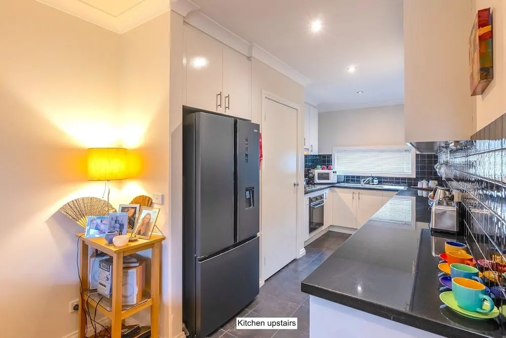 StayCentral - Tranquil Townhouse