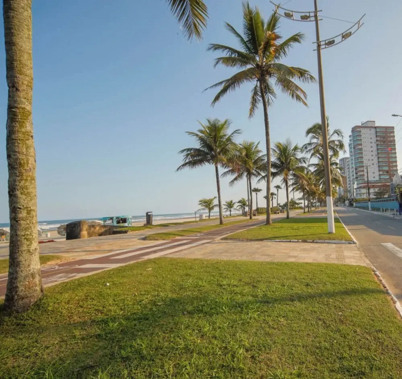 Apto pet Friendly com Garagem a 100m do mar