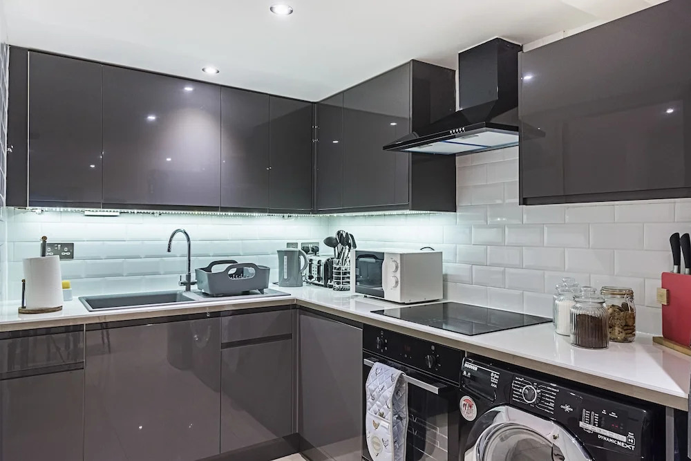 Magic Property Studio North End Road