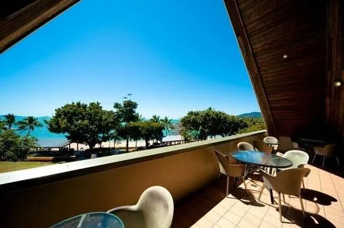 Airlie Waterfront Accomodation - Hostel