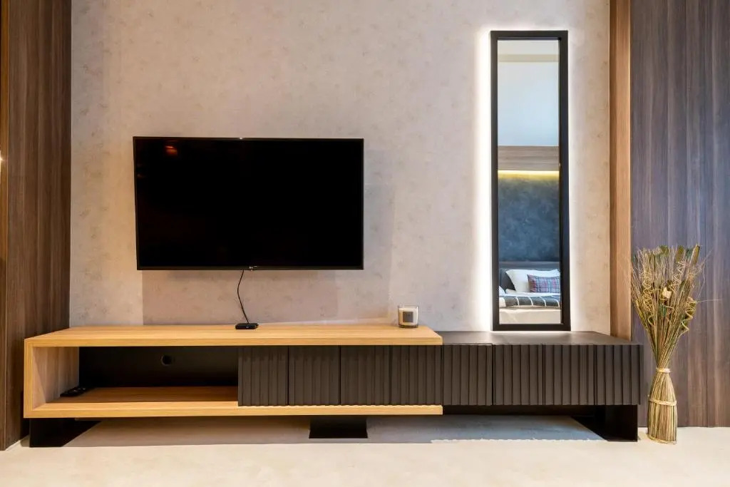 Woodside Apartment 218