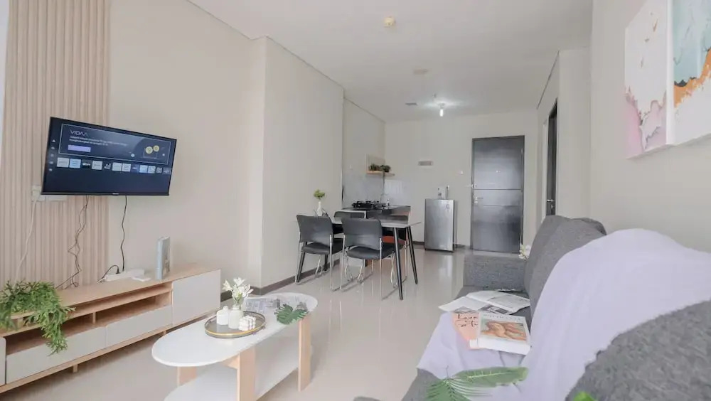 New Furnished And Elegant 2Br At Nifarro Park Apartment
