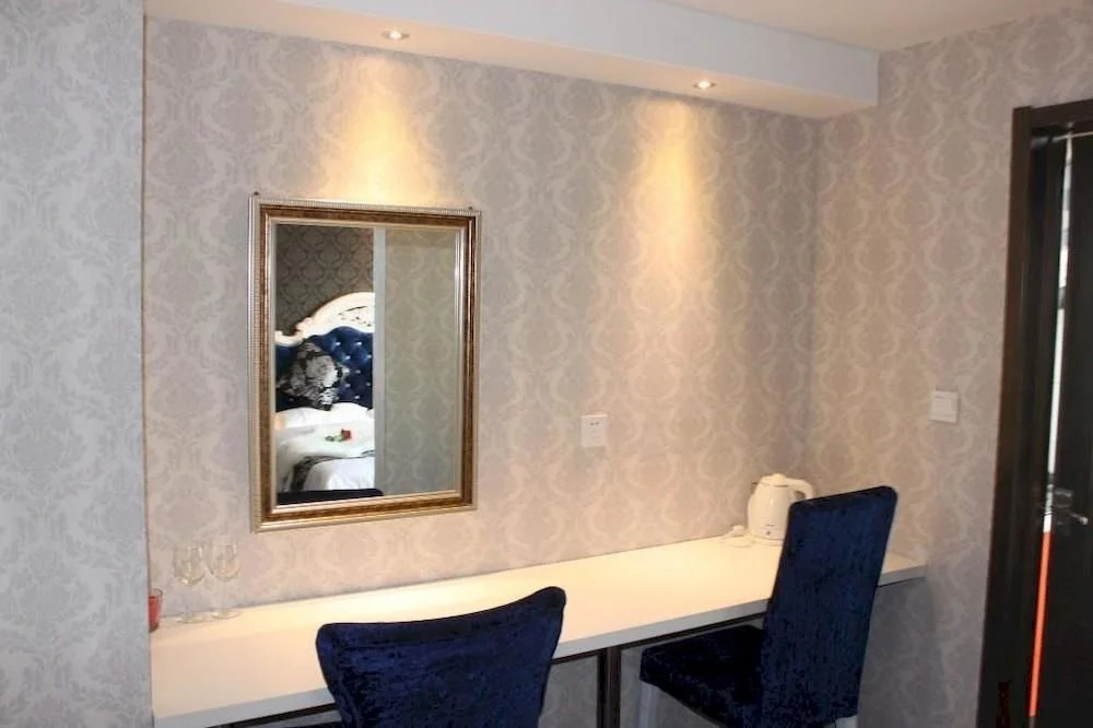 Tangfeng Art Hotel Shenyang North Railway Station