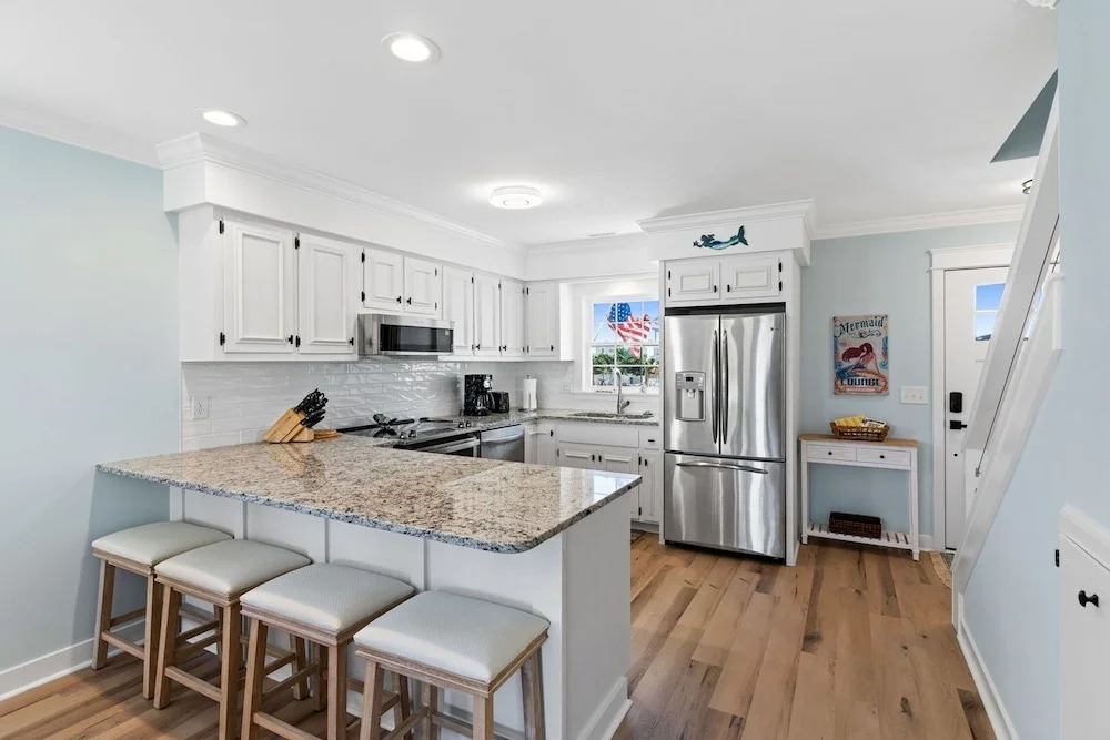 Mom's Gift / 256-b Brunswick Ave West 2 Bedroom Home by RedAwning