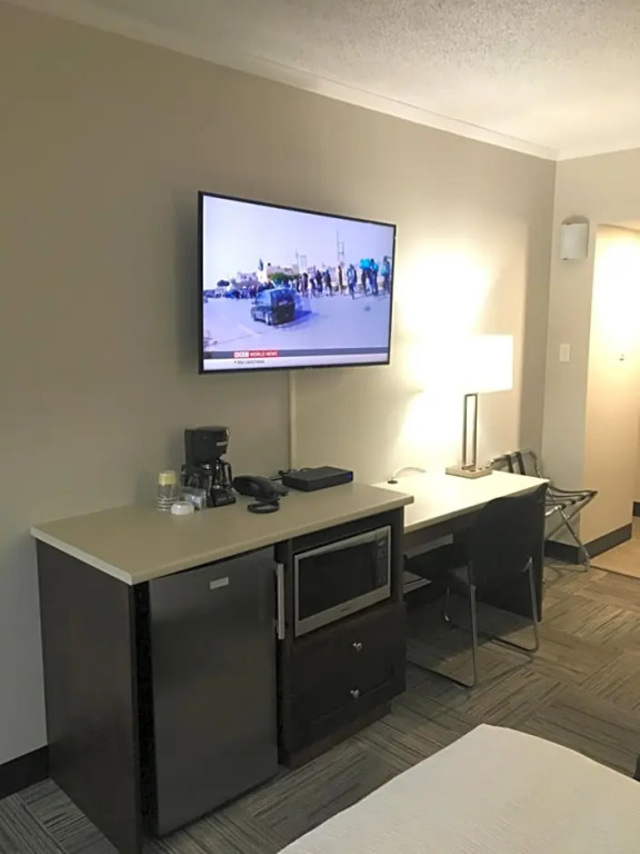 Homestead Inn & Suites