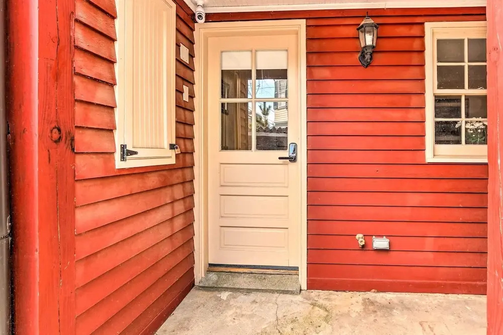 Townhome in Leesburg Historic District
