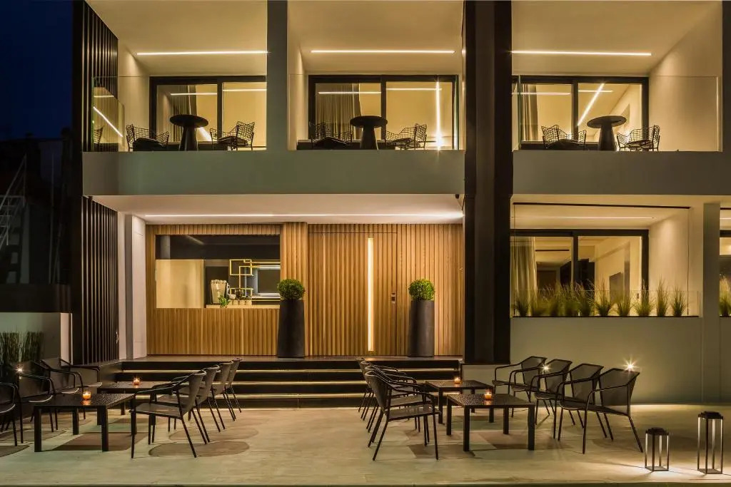 Canale Hotel & Suites
