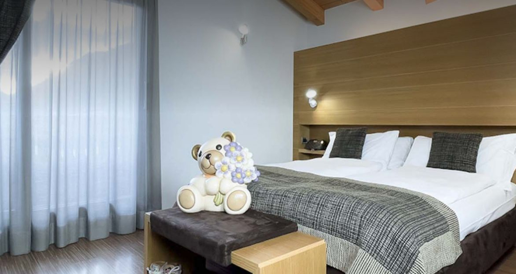 Hotel Holiday