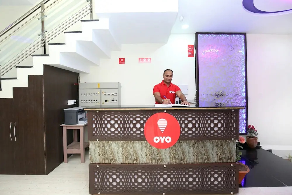 OYO 322 Hotel Royal