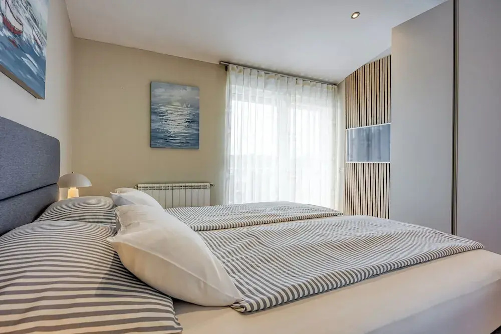 Elegant Panoramic Seaview Apartments