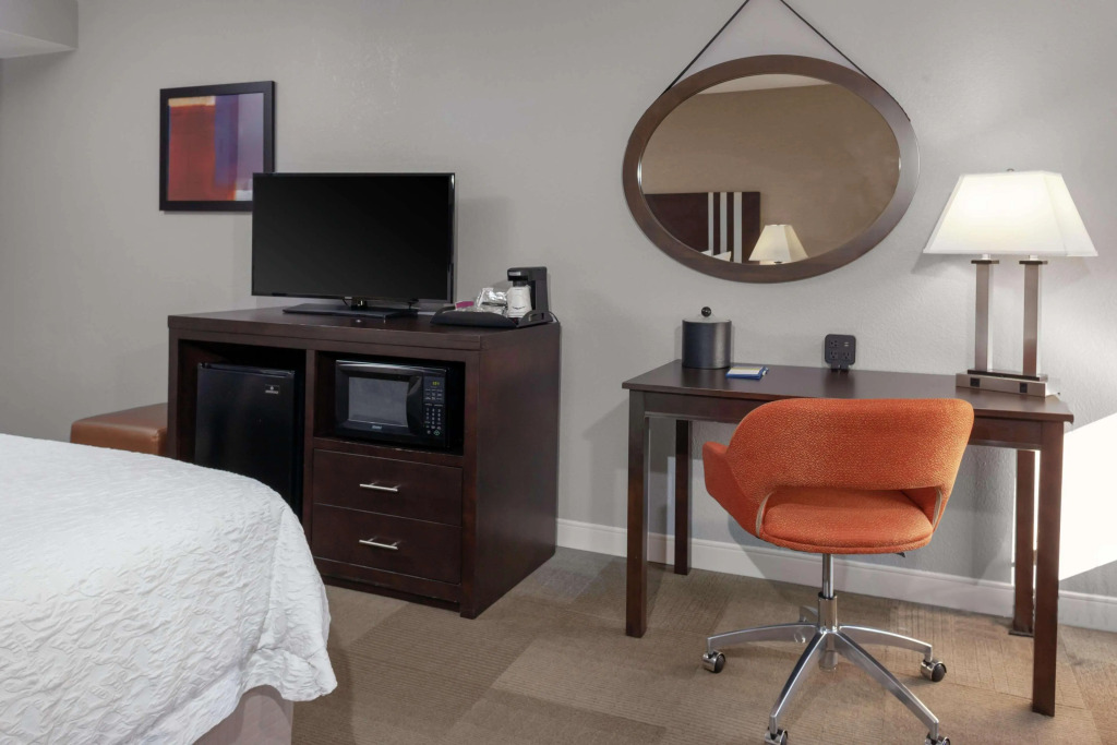 Holiday Inn Express - Newark Airport - Elizabeth by IHG
