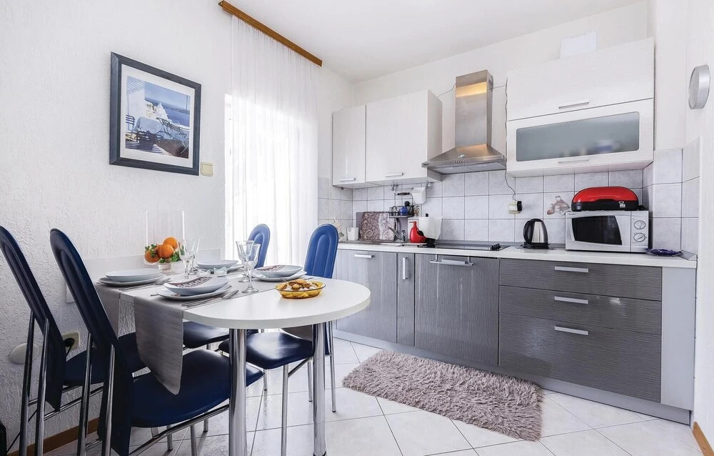 Beautiful Home in Selce With Wifi and 3 Bedrooms