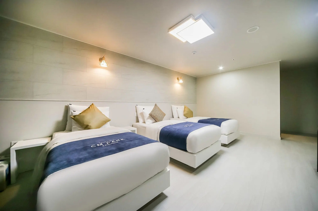 CM Park Hotel