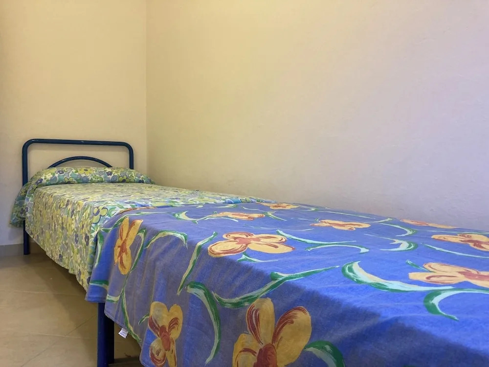Spacious Apartment for Six-beahost