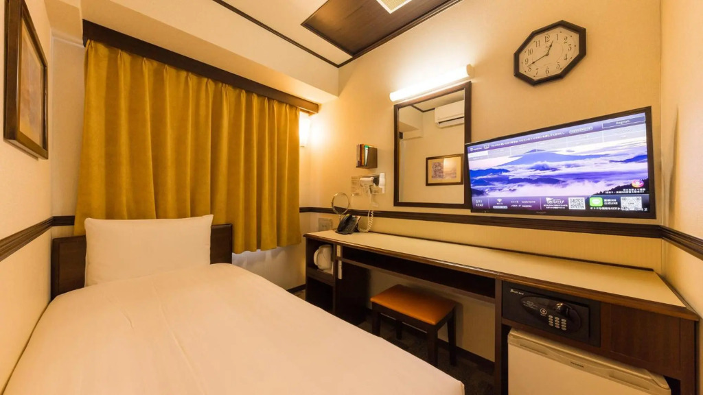 Toyoko Inn Osaka Shinsaibashi Nishi