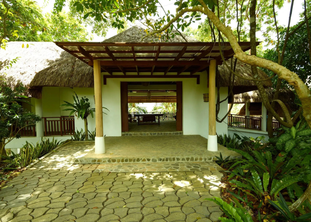 Amun Ini Beach Resort & Spa