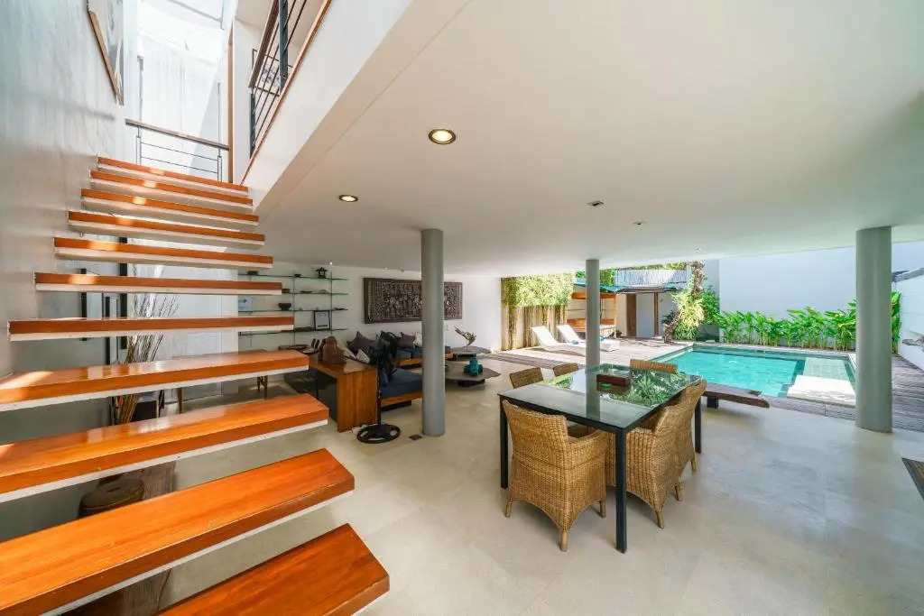 Villa Rio - Contemporary 2BR Villa in Downtown Seminyak