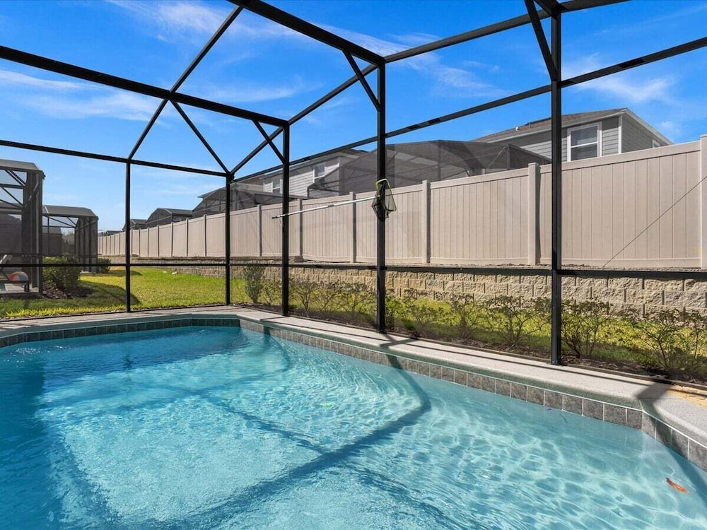 1826SD Amazing 5BR Villa in Windsor Island Near Clubhouse