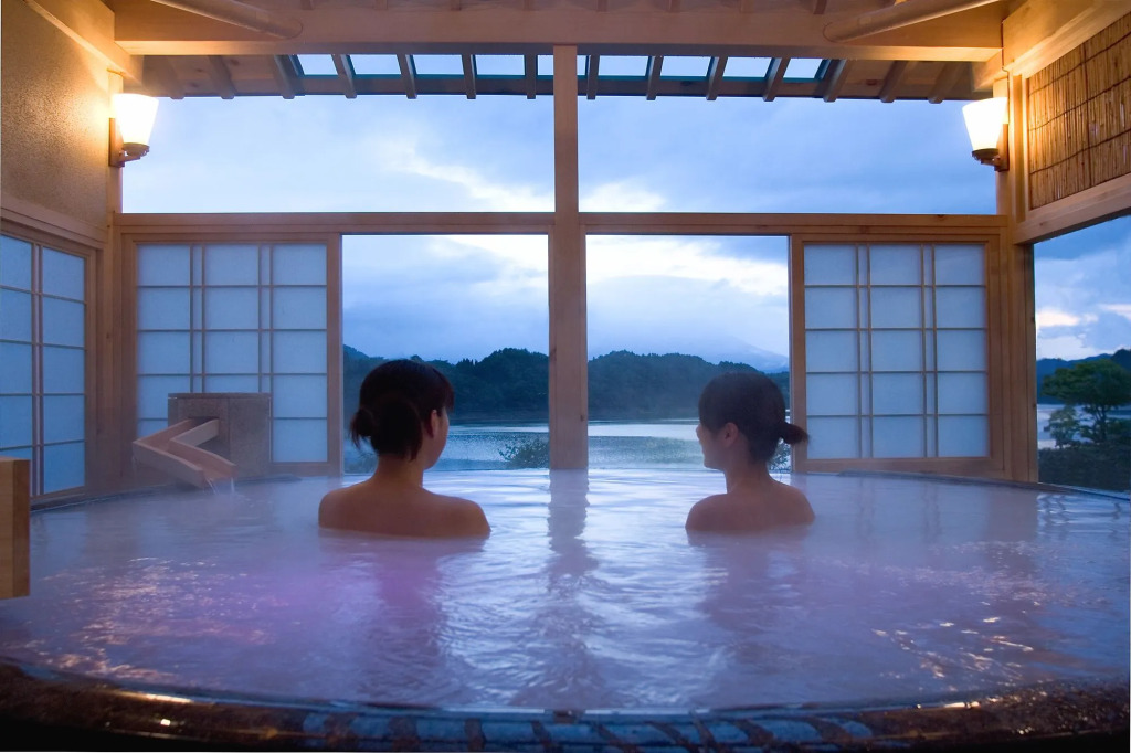 Hotel Shion